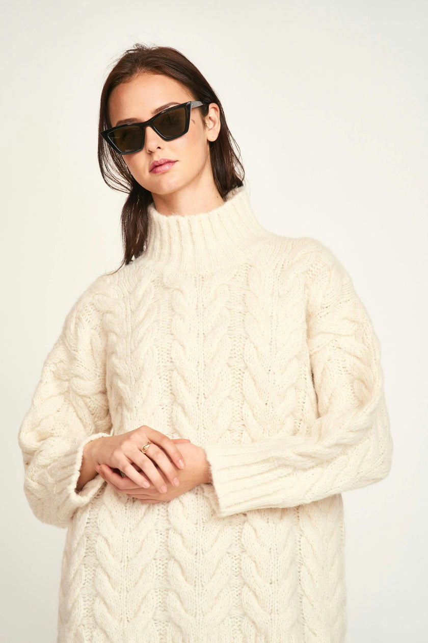 Salida Cable Turtleneck in Alabaster