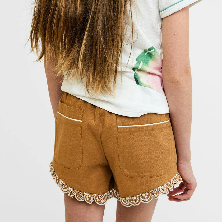 Eleanor Short, Coconut