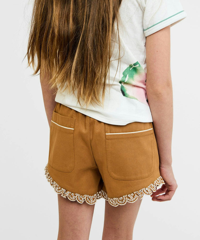 Eleanor Short, Coconut