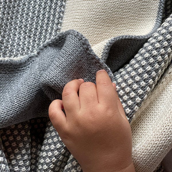 Eka Stipple Throw Blanket