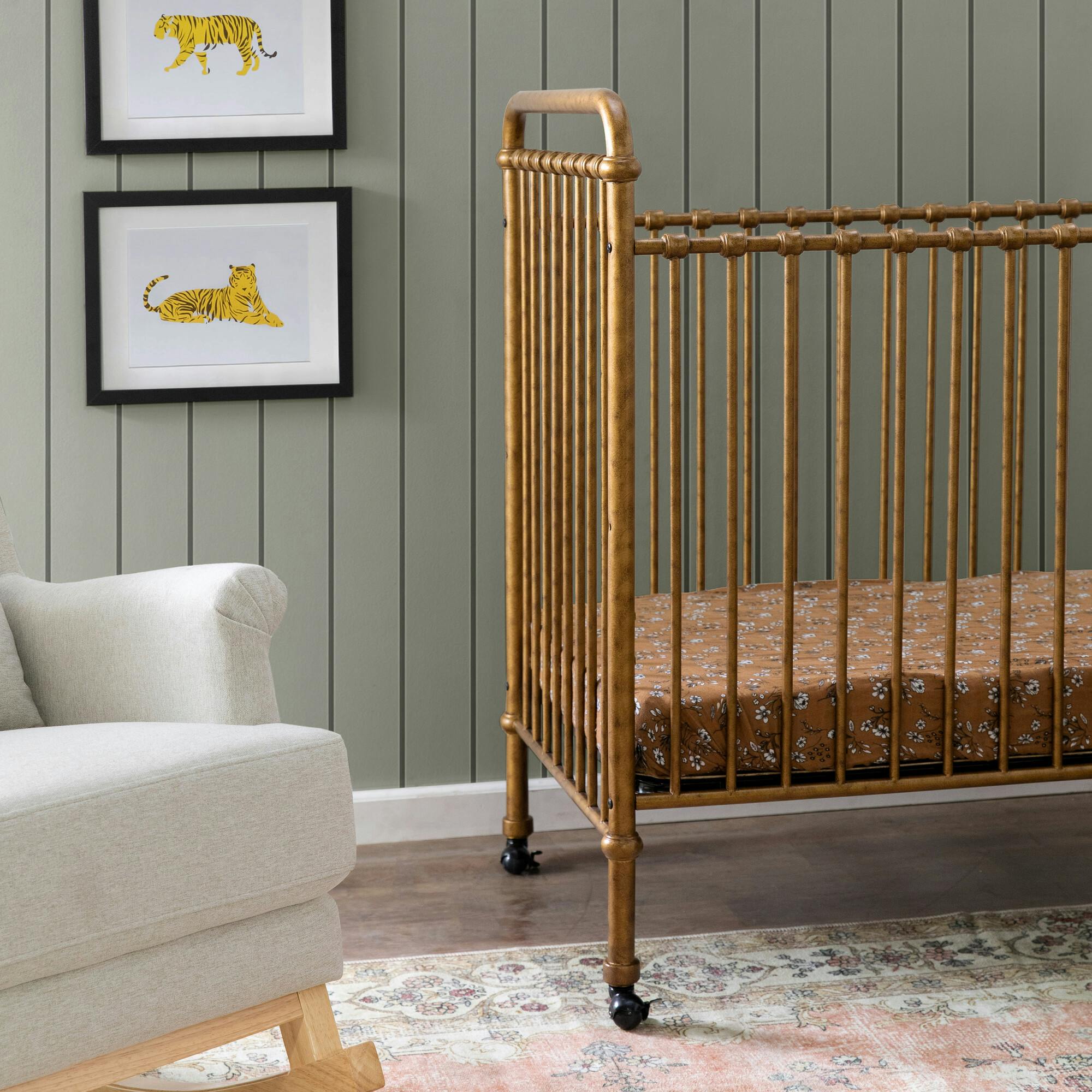 Abigail 3-in-1 Convertible Mini Crib