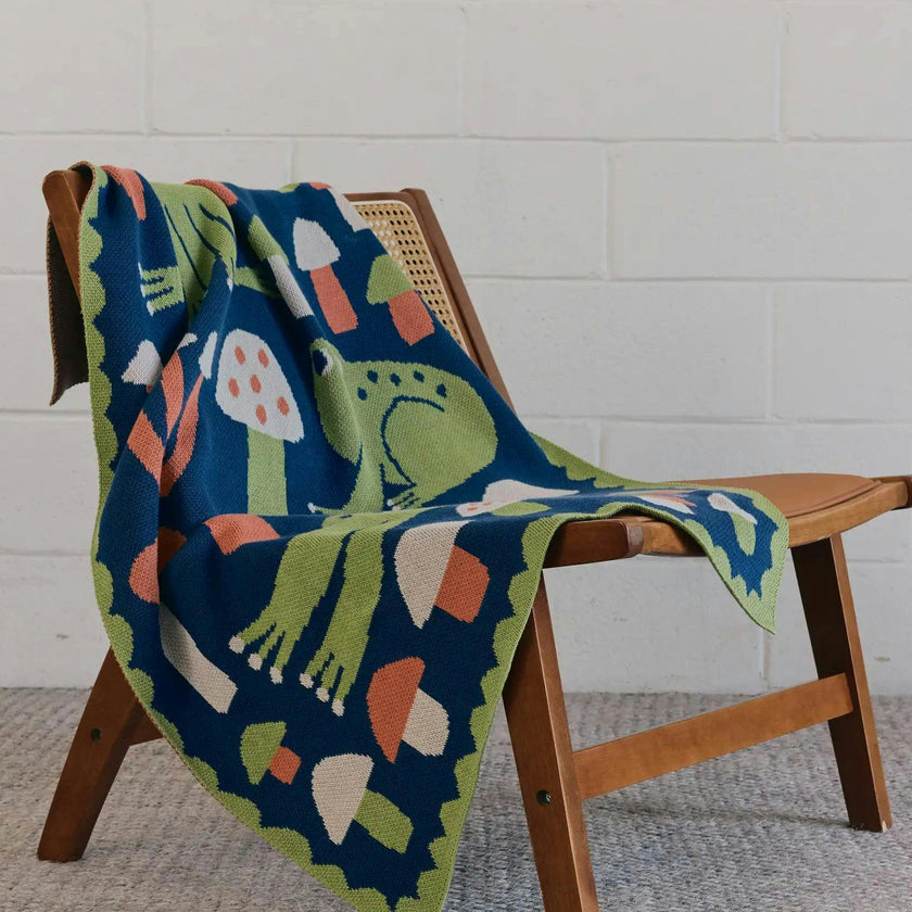 Hoppy Place Knit Mini Blanket