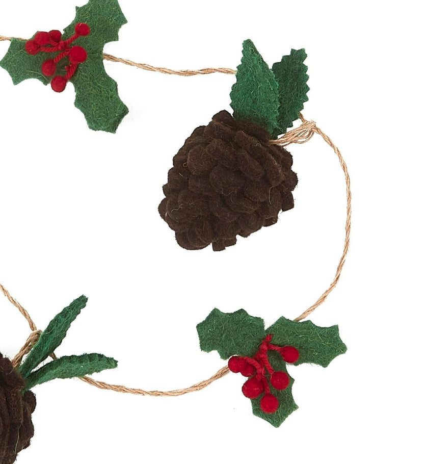 Handmade Christmas Garland and Bunting - Pinecones and Holly Berries Felt and Jute - 6'