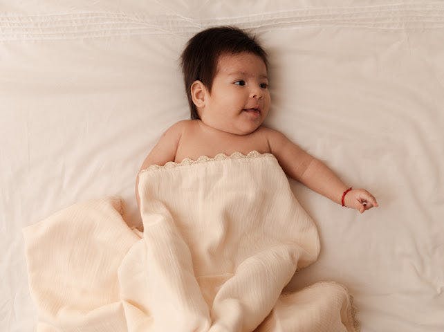 Crochet Trim Swaddle