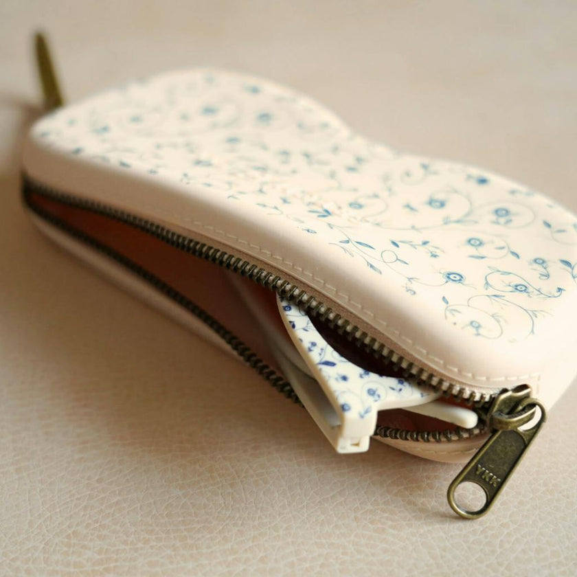 Zip + Go Case | Scandi Floral