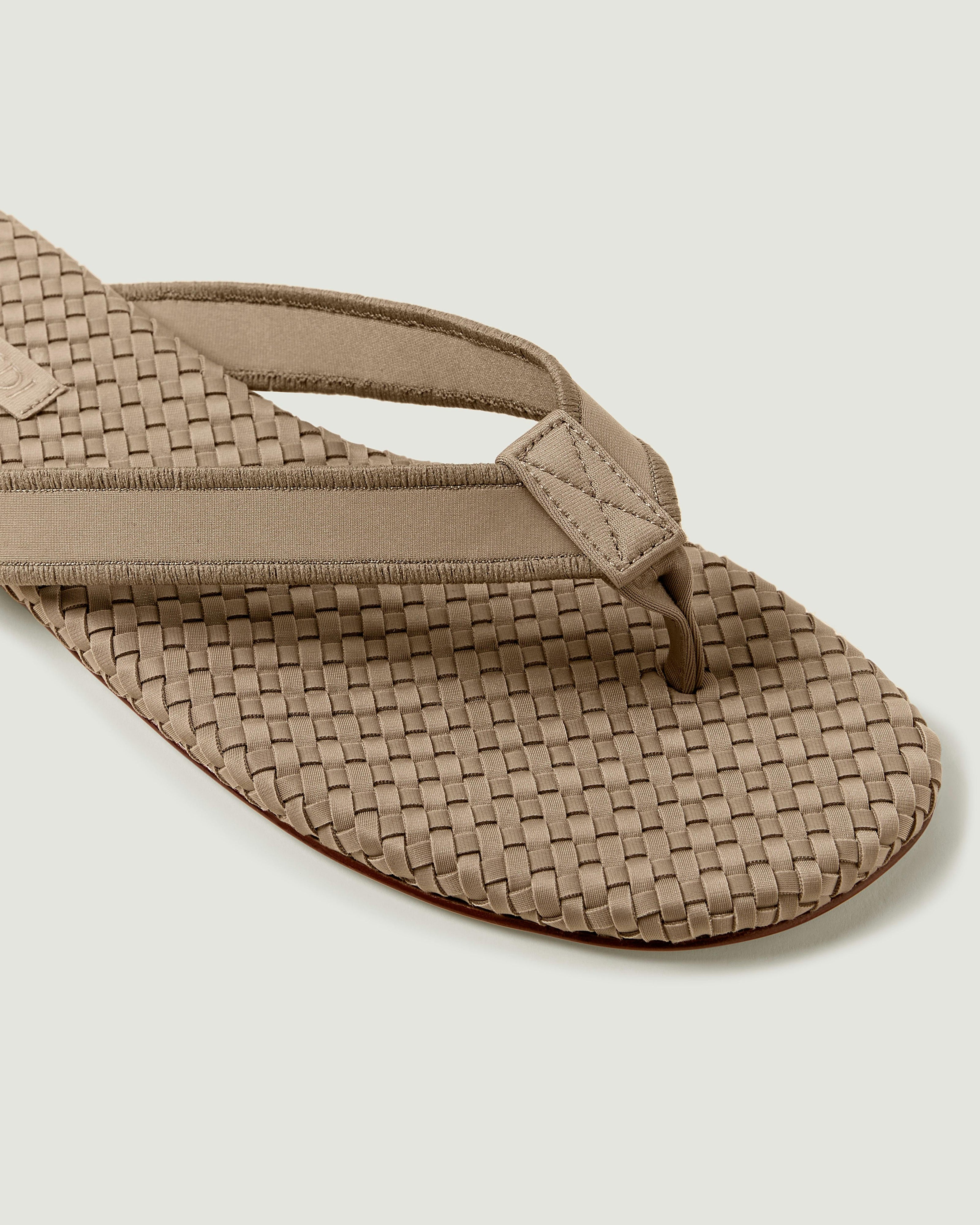 Hydra Flip Flop | Cashmere