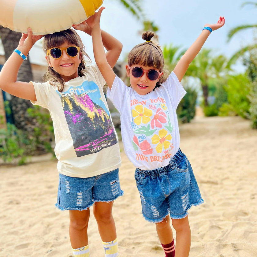 Kid's Love it back t-shirt, Unisex