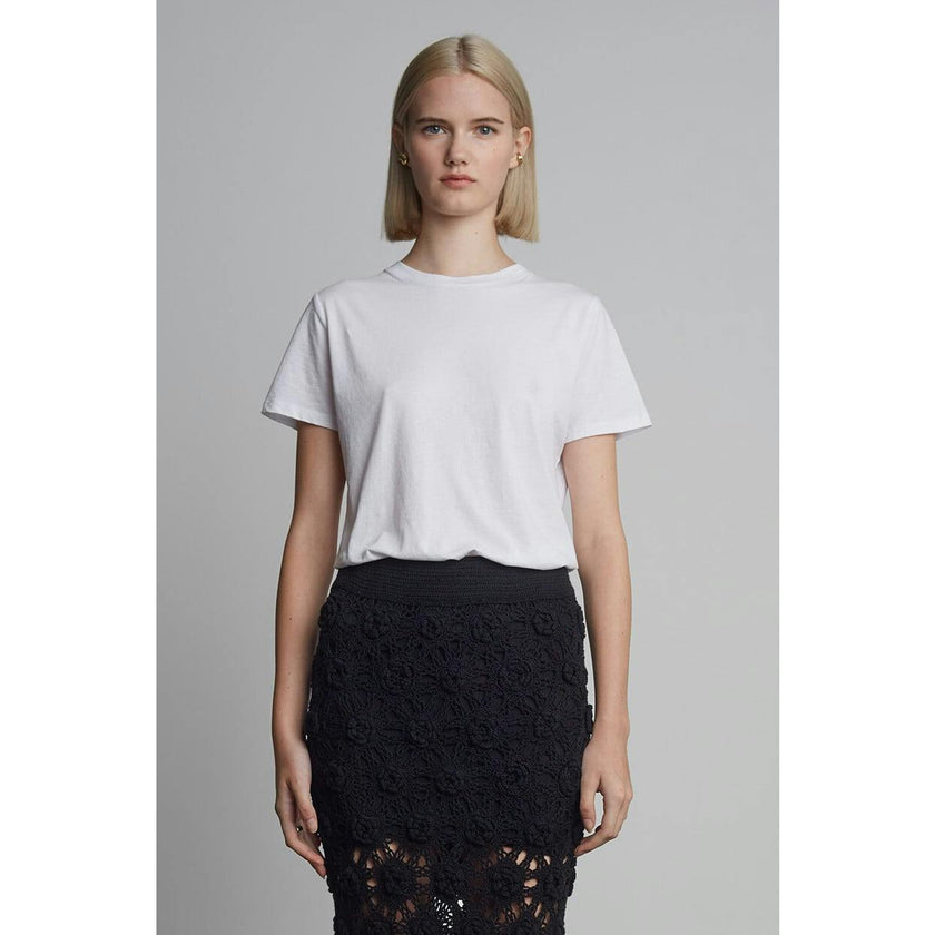 LARA CREW T-SHIRT | BLACK