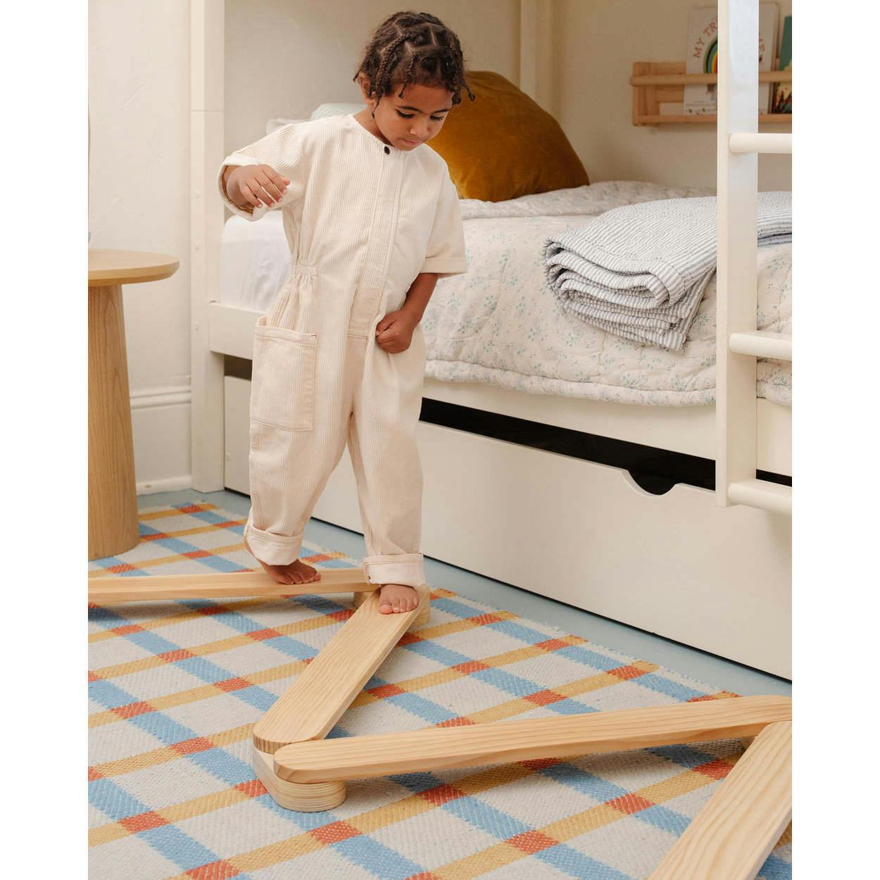 Acrobat | Balance Beam