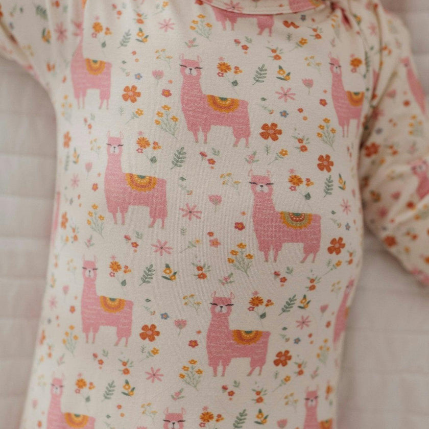 Knotted Sleeper Set in Llamas