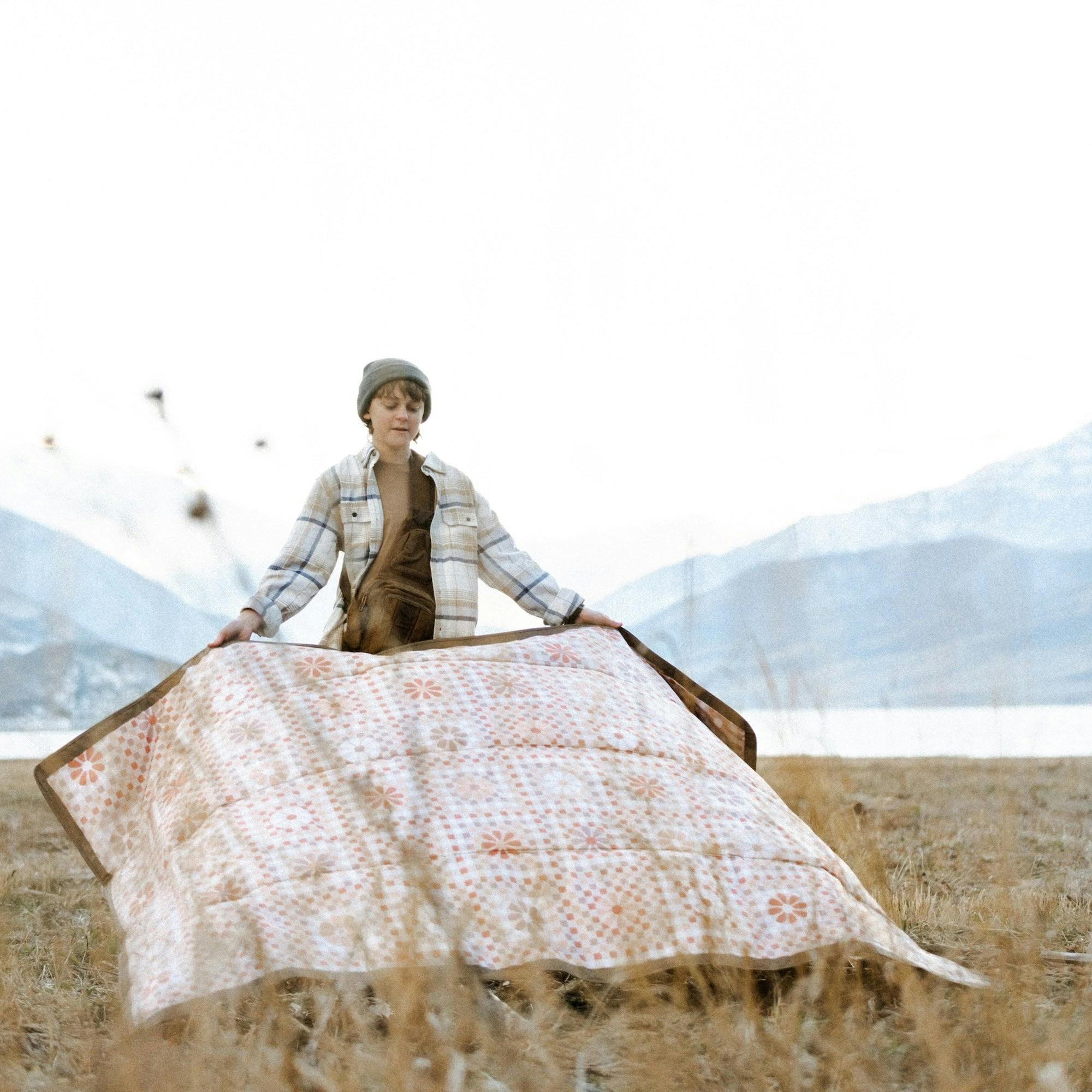 Outdoor Blanket - Mod Daisy