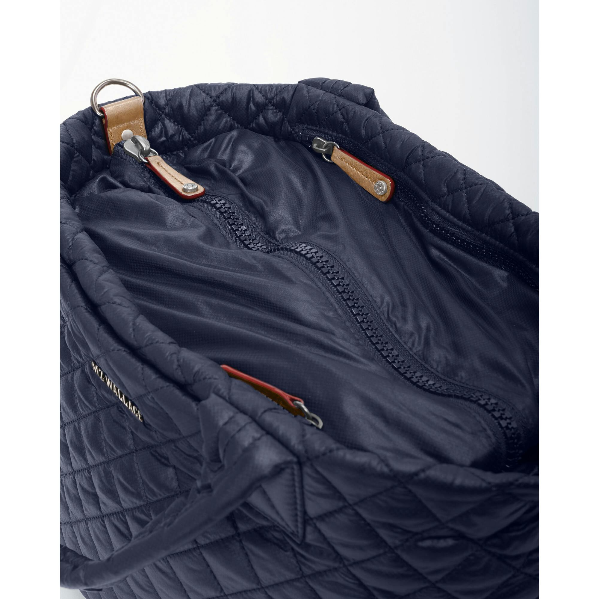 Dawn Small Metro Tote Deluxe