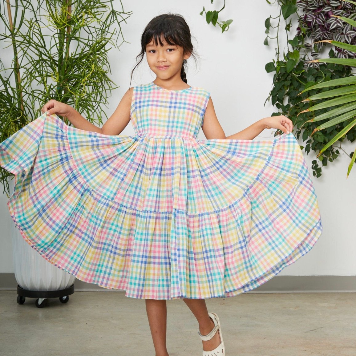 Rujuta Sheth brand logo