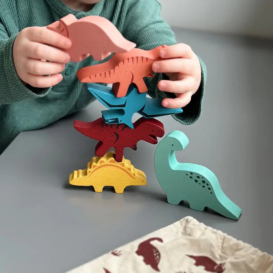 Mentari Toys brand logo