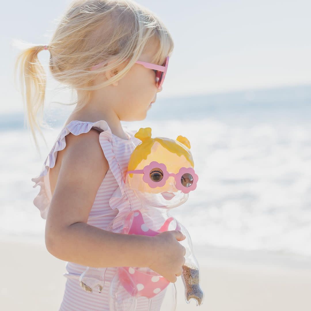 Sandy Beach Doll brand logo