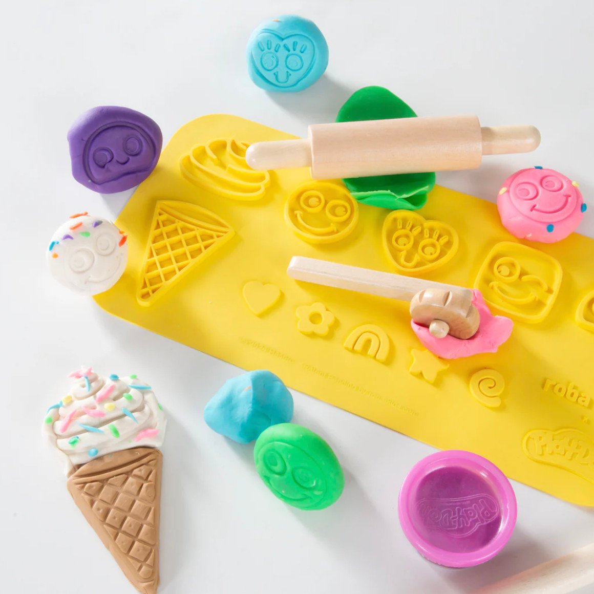 roba x Play-Doh brand logo