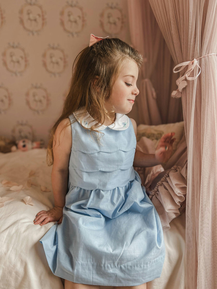 Linen-Look Dress With Embroidered Collar
