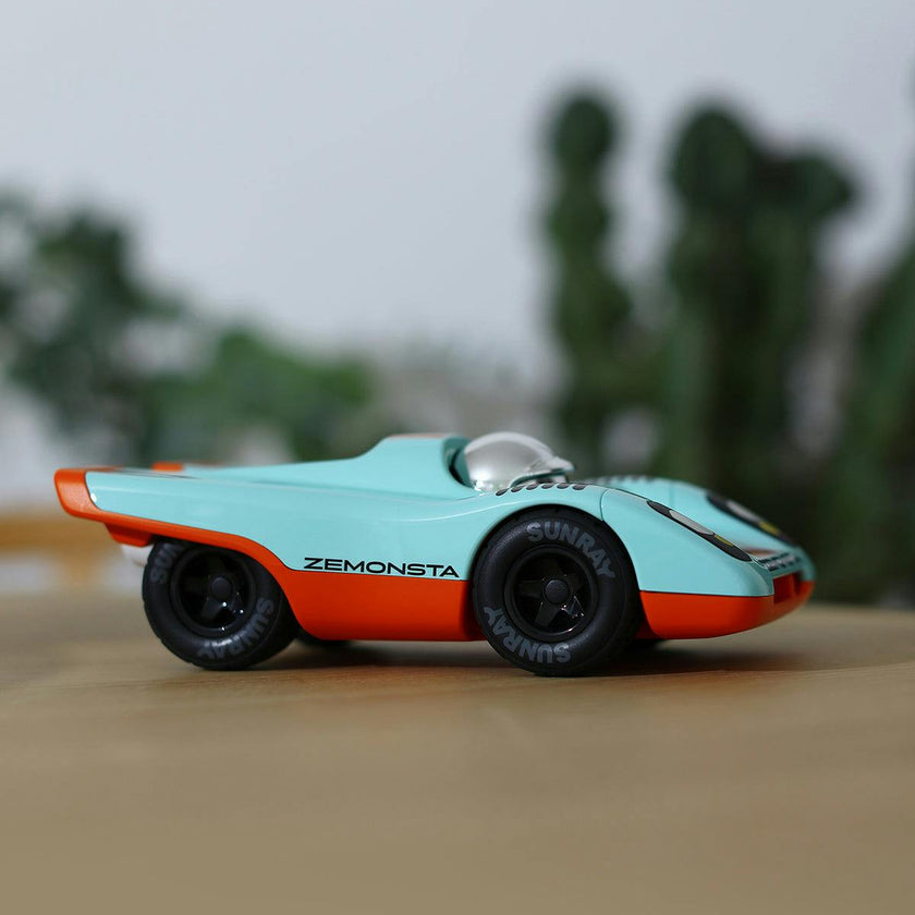 Car ZEMONSTA