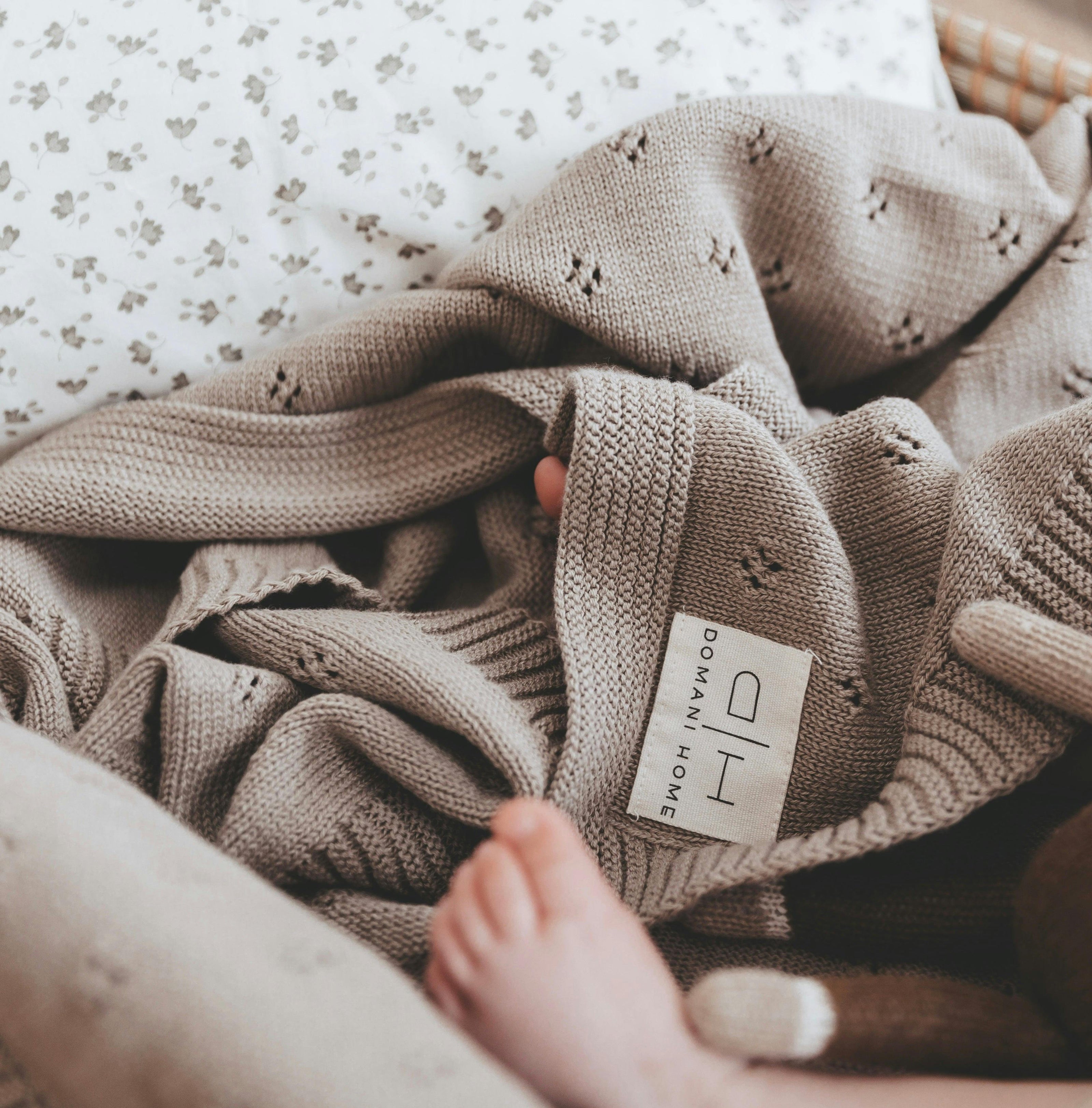 Transfer Flower Knit Baby Blanket