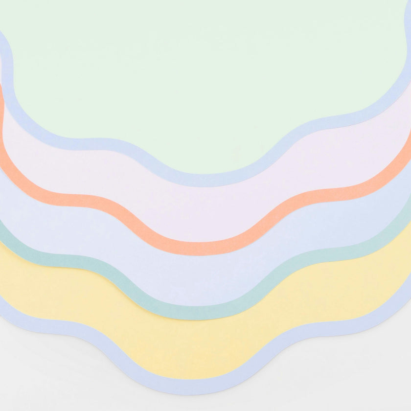 Wavy Round Paper Placemats