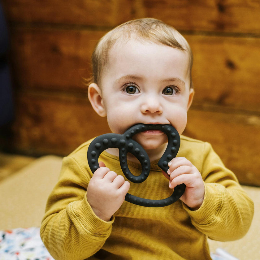 SENSORY RUBBER TEETHER - BLACK