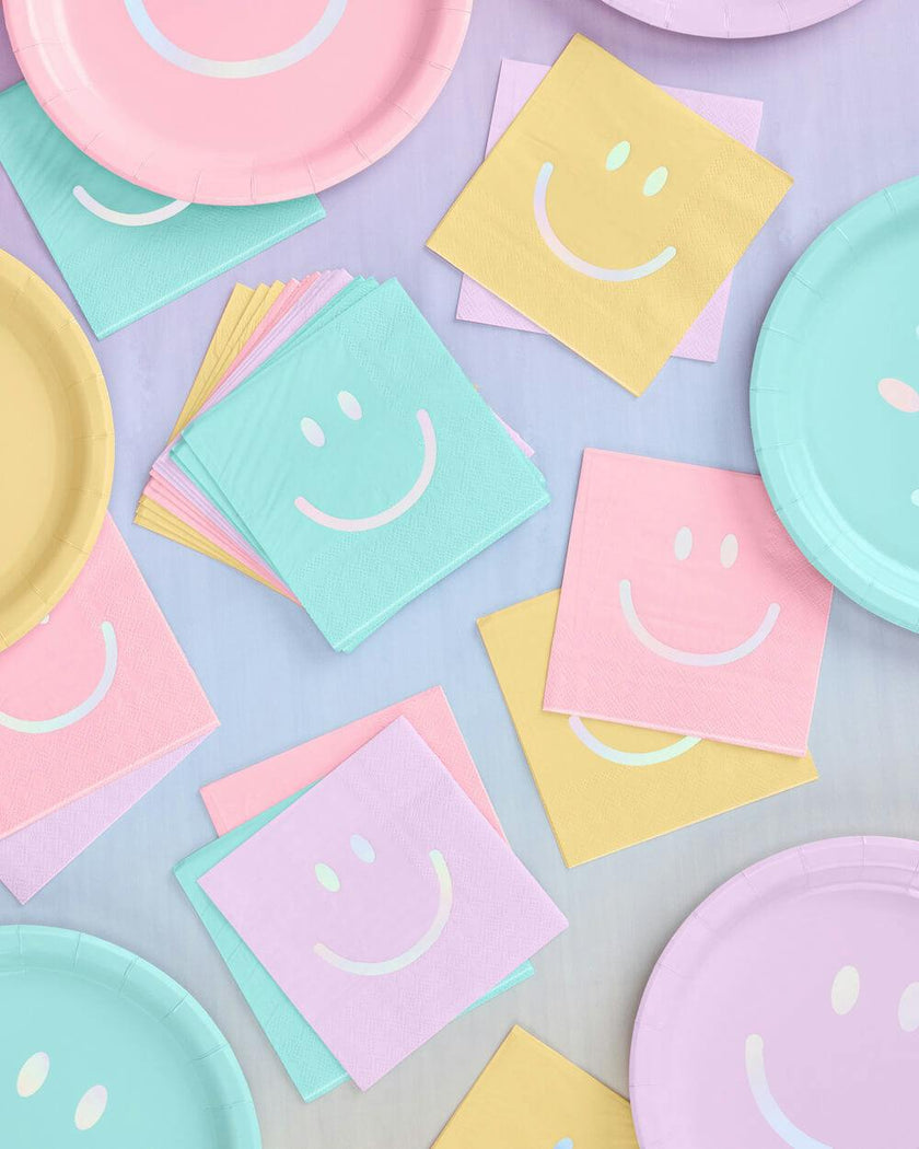 Smiley Napkin - 24 foil napkins
