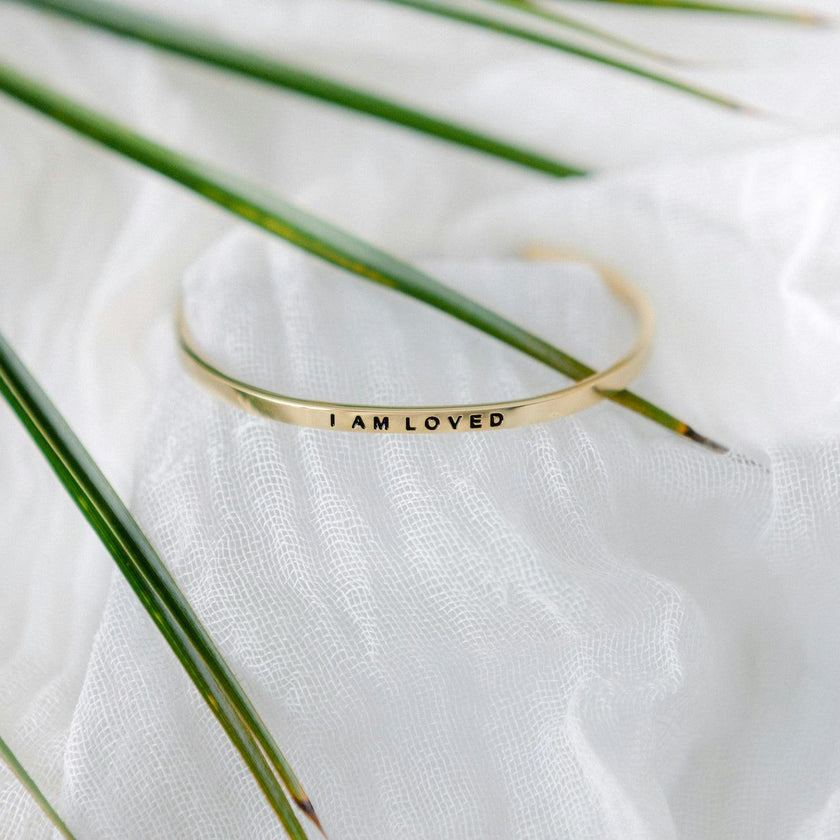 Women's "I Am Loved" Bracelet