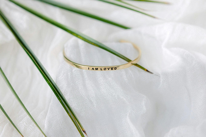 Women's "I Am Loved" Bracelet