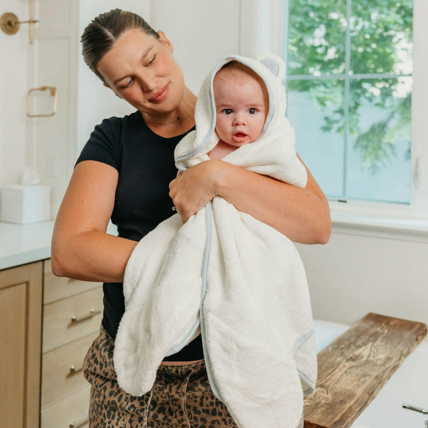 Character Bamboo Hooded Towel - Juno