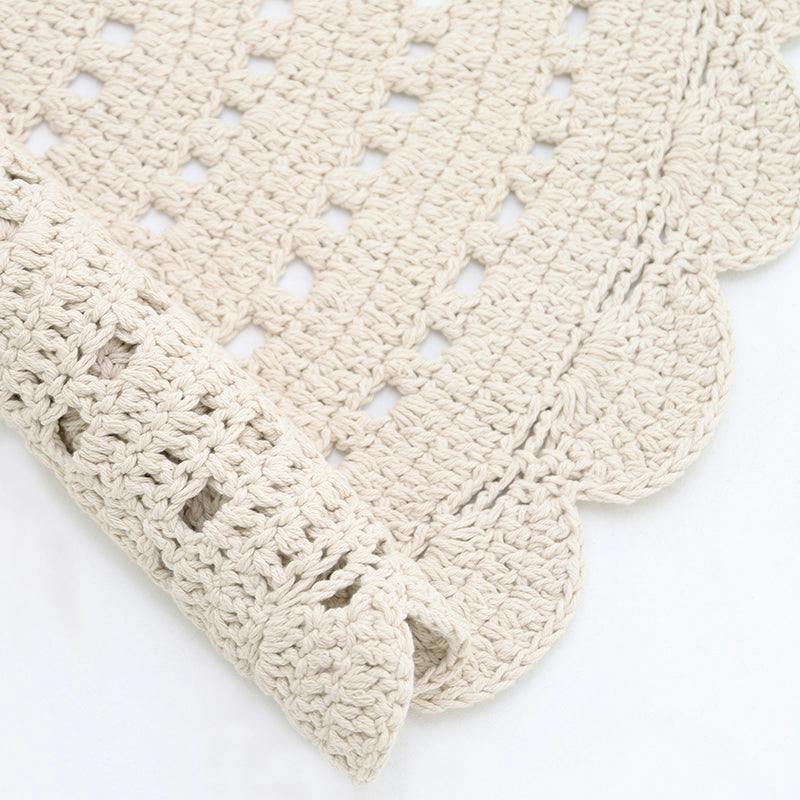 Alma Hand-Crocheted Scalloped Round Rug
