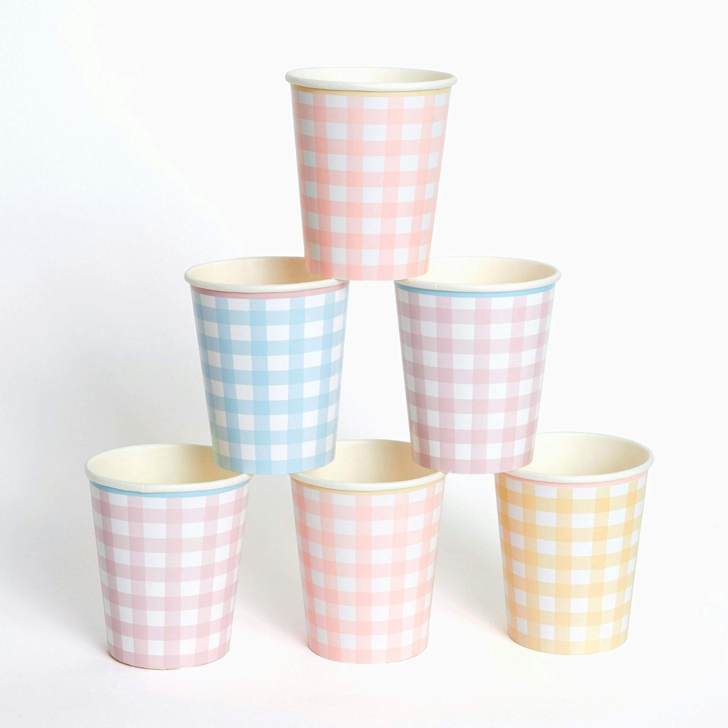 Set of 12 Gingham Cups