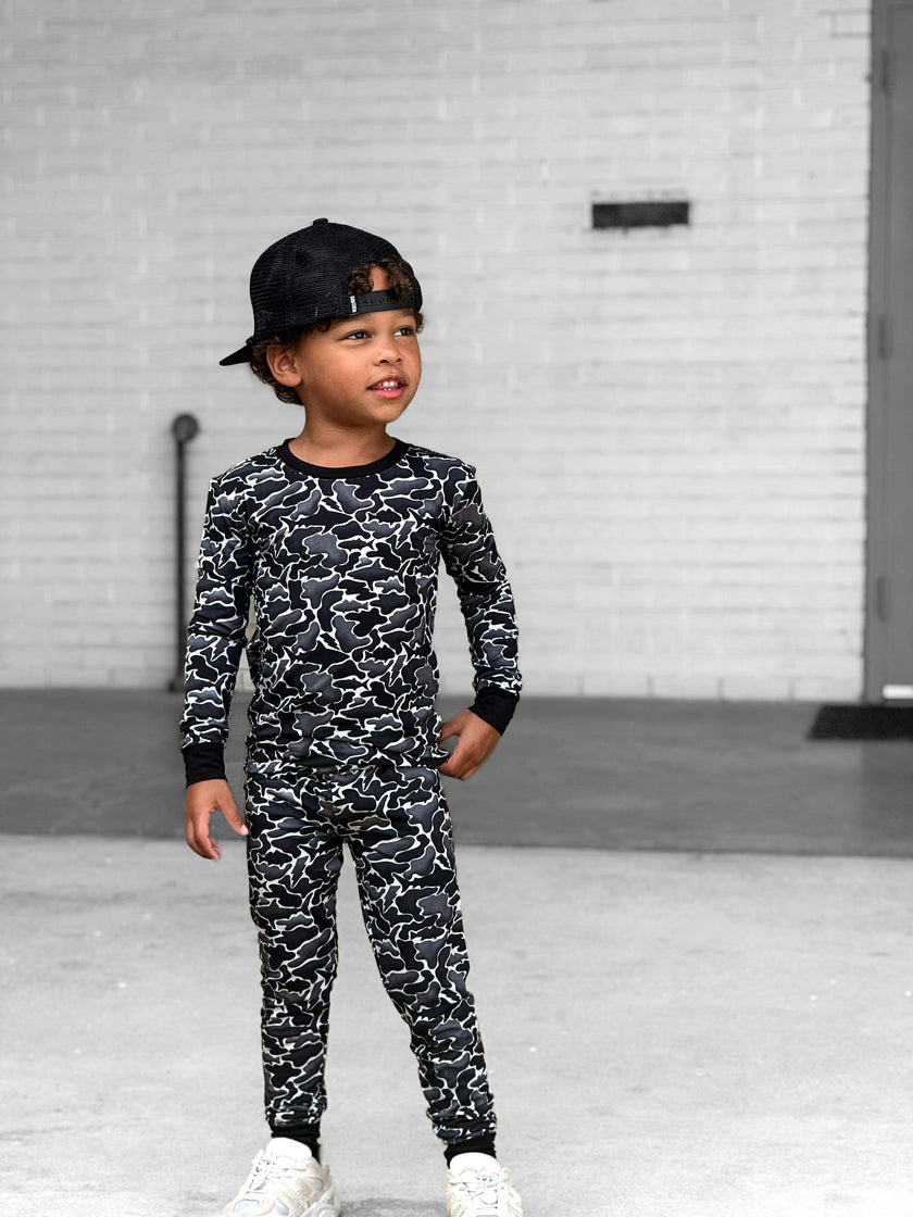 Deep End 2 Piece Pajama Set