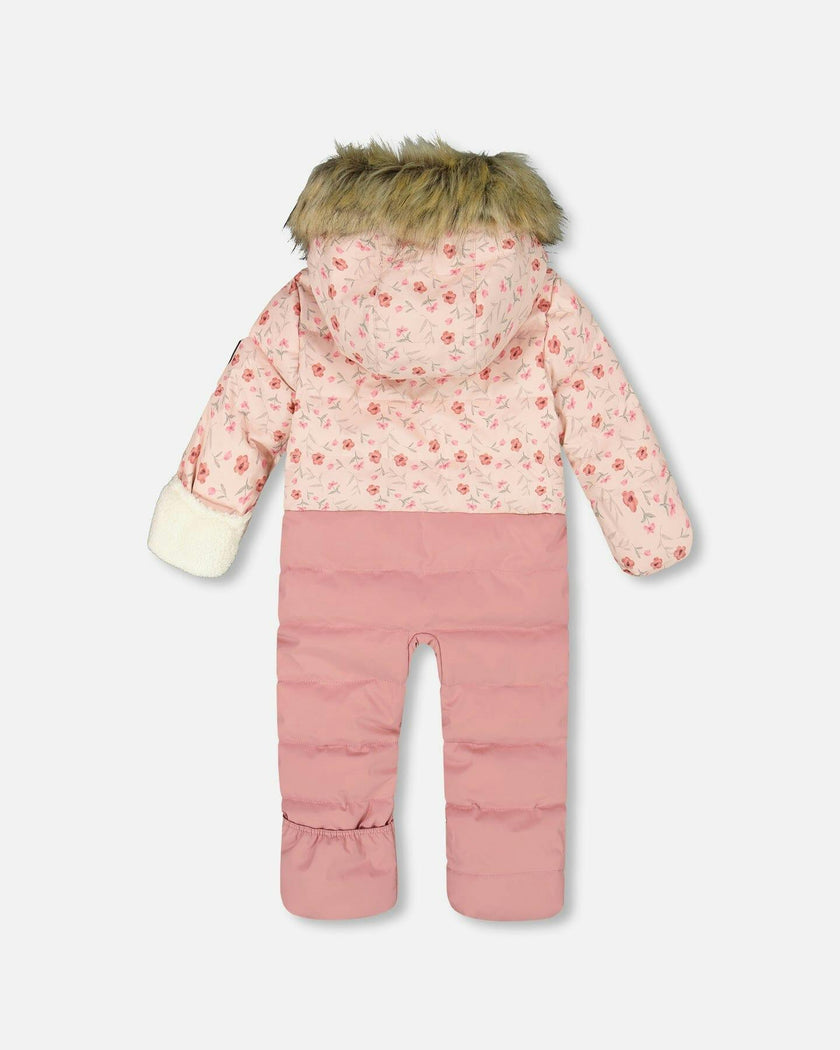 One-Piece Baby Snug Snowsuit Designed for Car Seat
