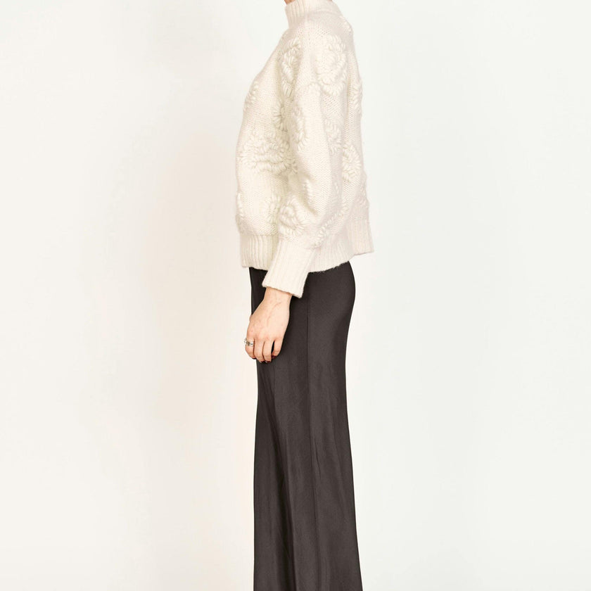 Cusco Waterlily Pullover in Ivory