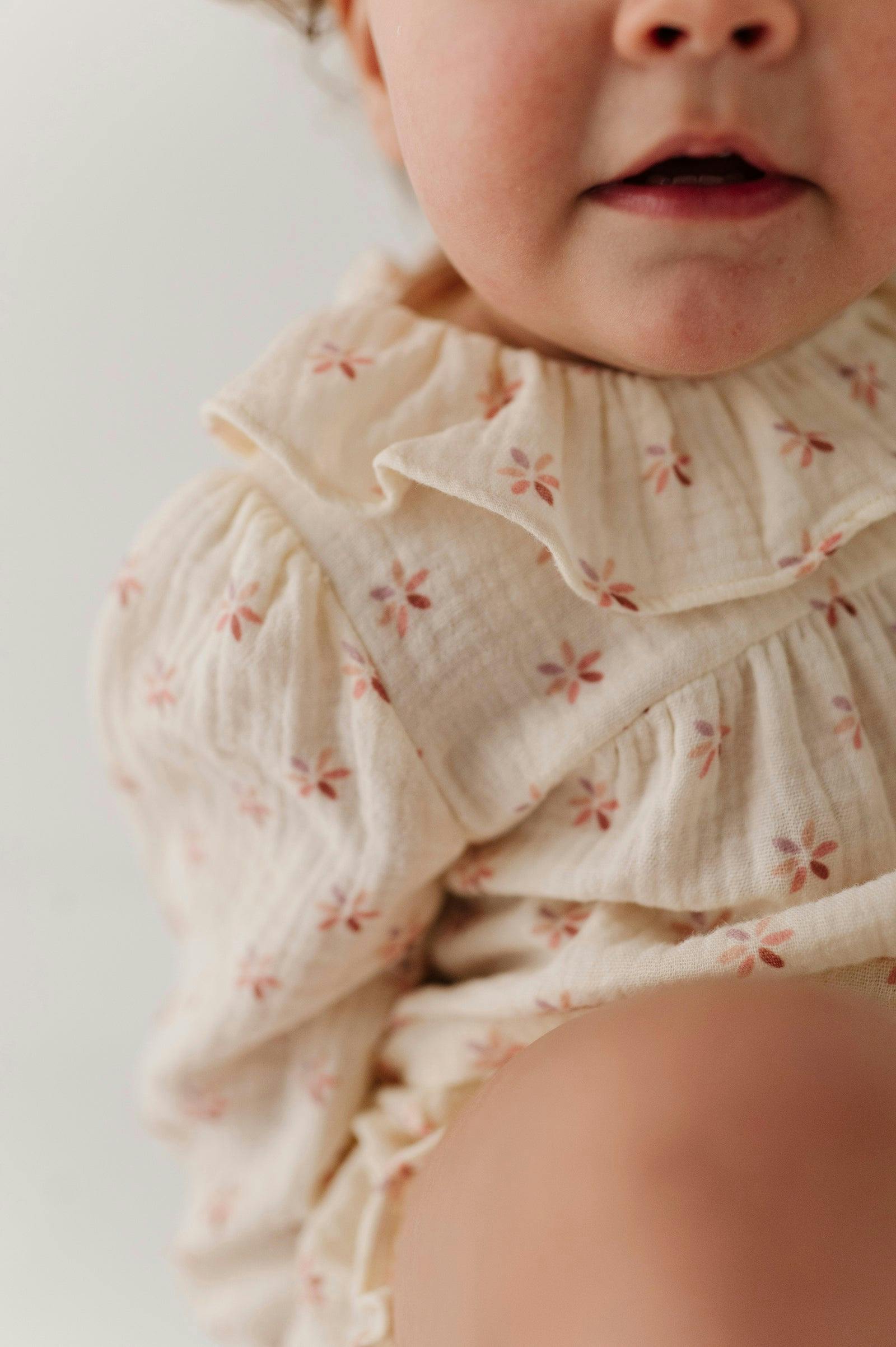Baby Girl Gauze Blouse Set in Sage