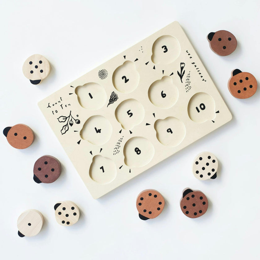 WOODEN TRAY PUZZLE - COUNT TO 10 LADYBUGS