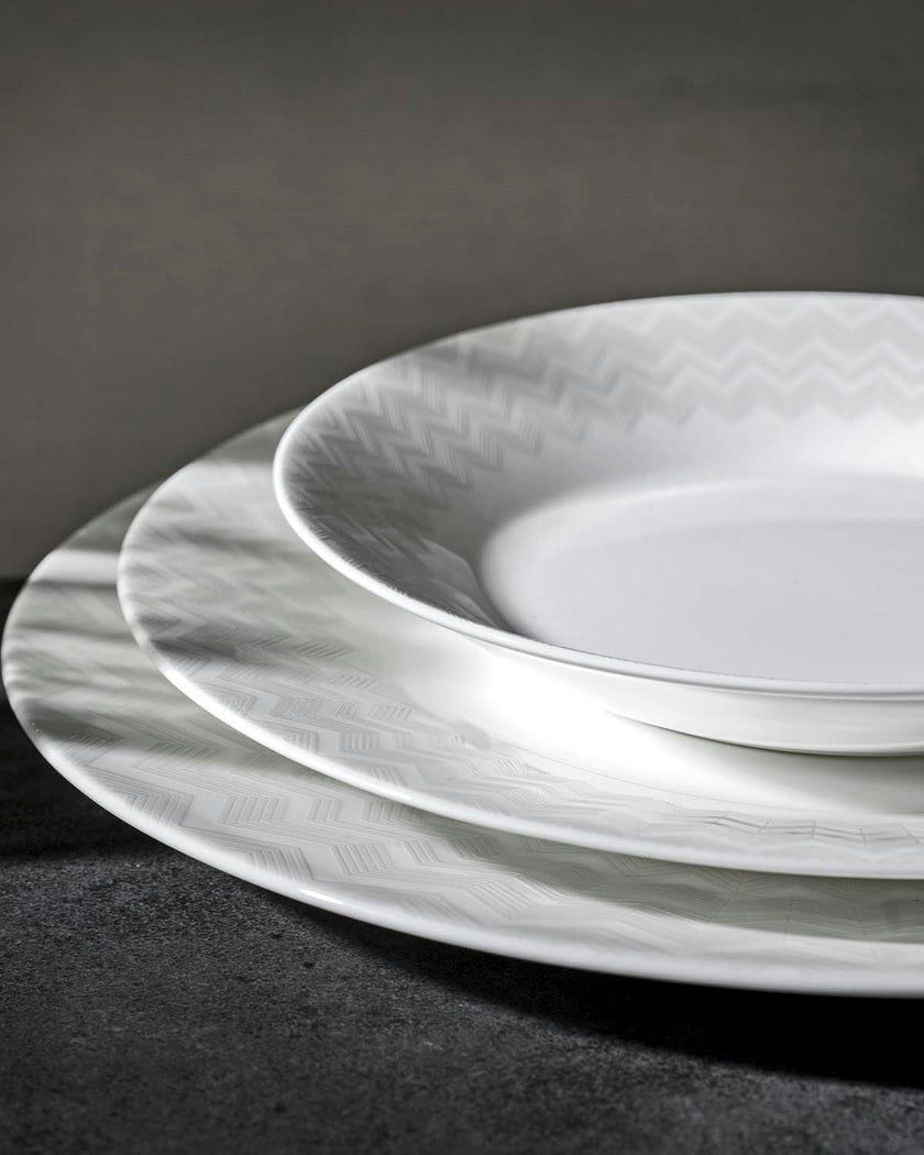 Charger Plate ZIG ZAG  White diam. 12.5"