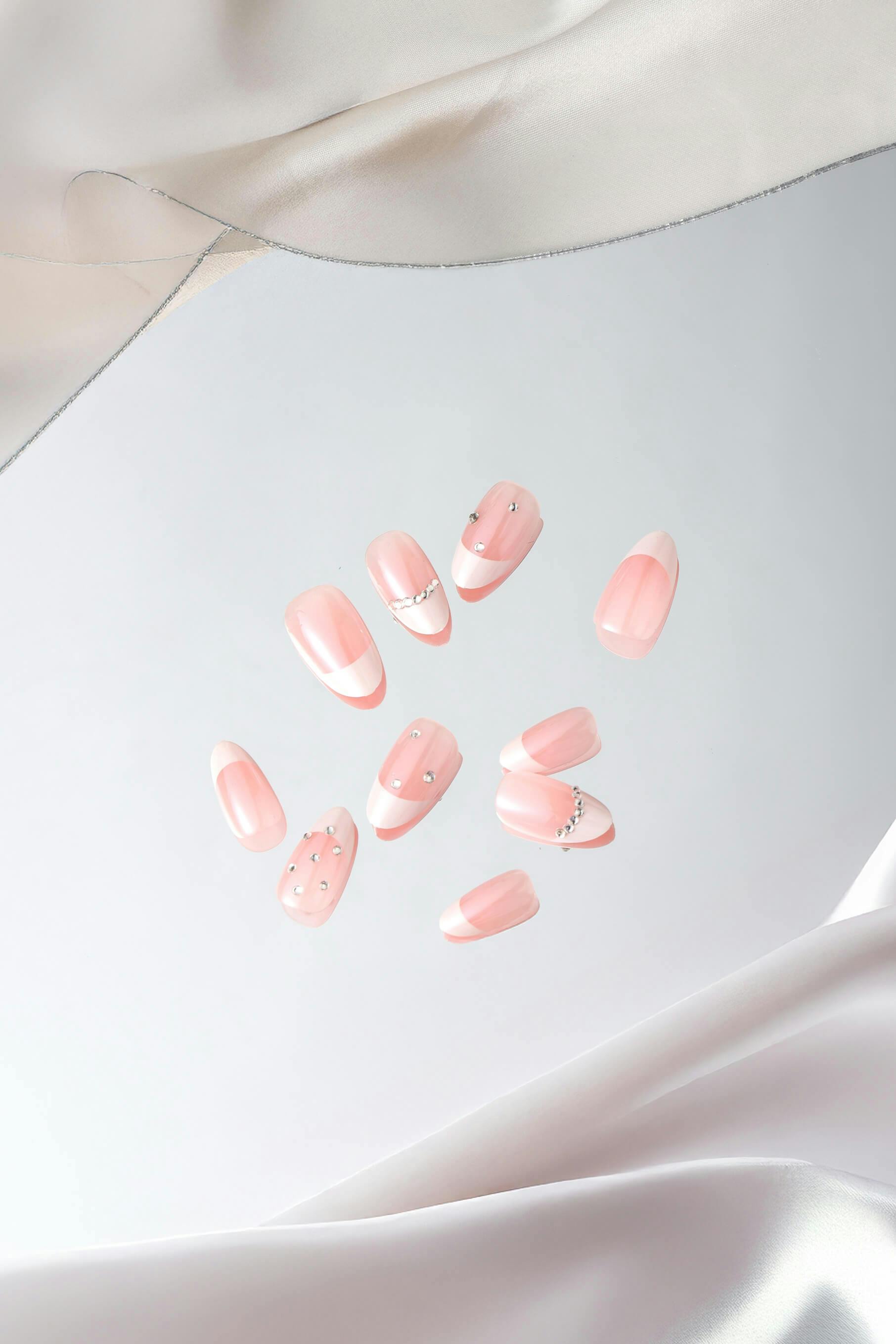 French But Make It Fabulous - Short Almond Press-On Nails