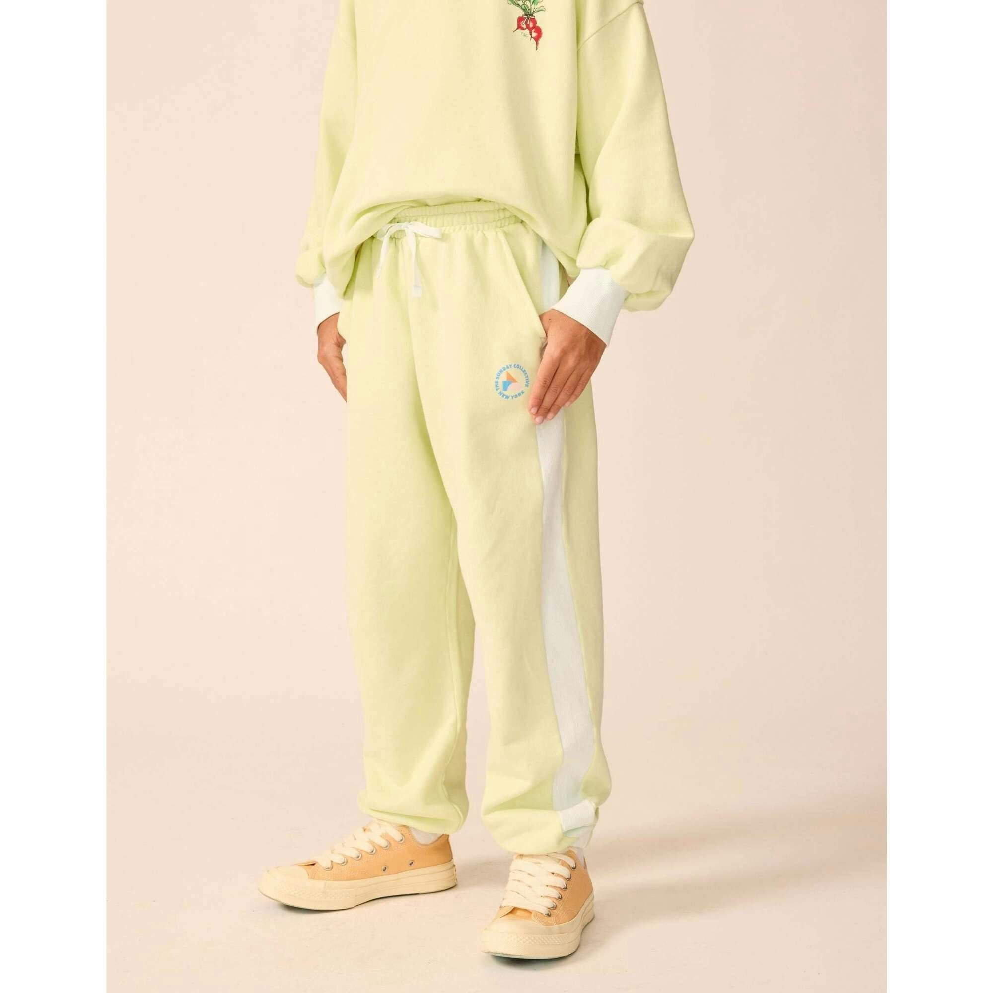 Organic Weekend Jogger in Keylime