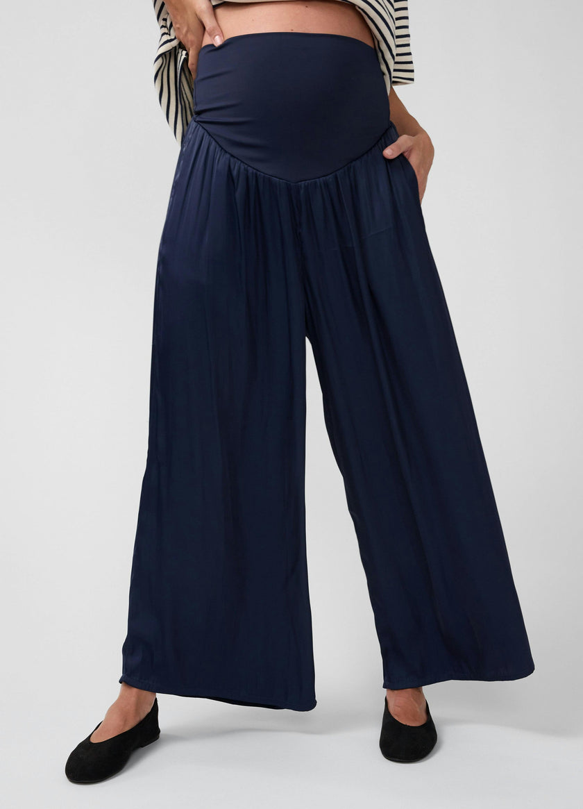 Flowy Wide Leg Woven Maternity Pant