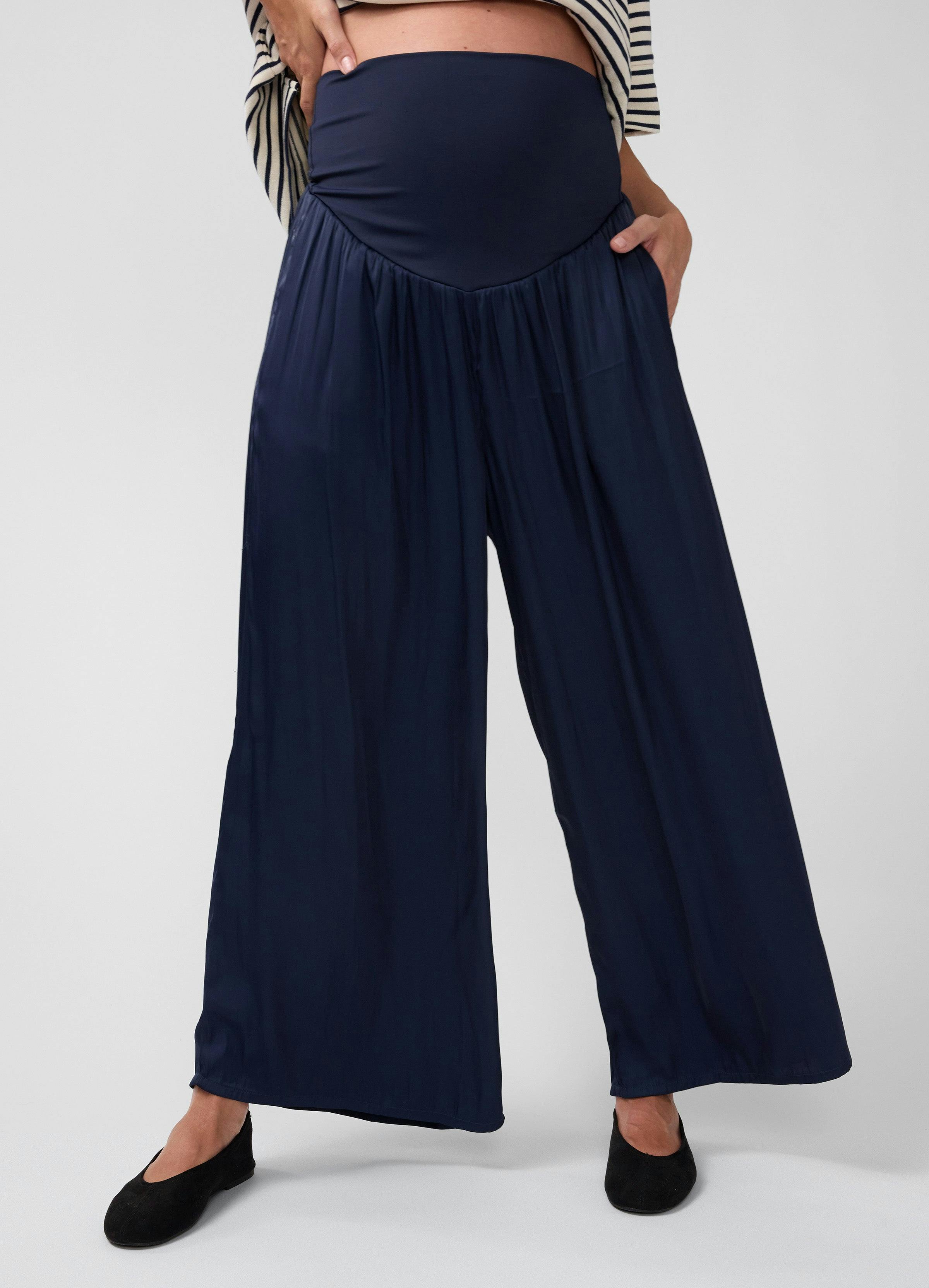 Flowy Wide Leg Woven Maternity Pant