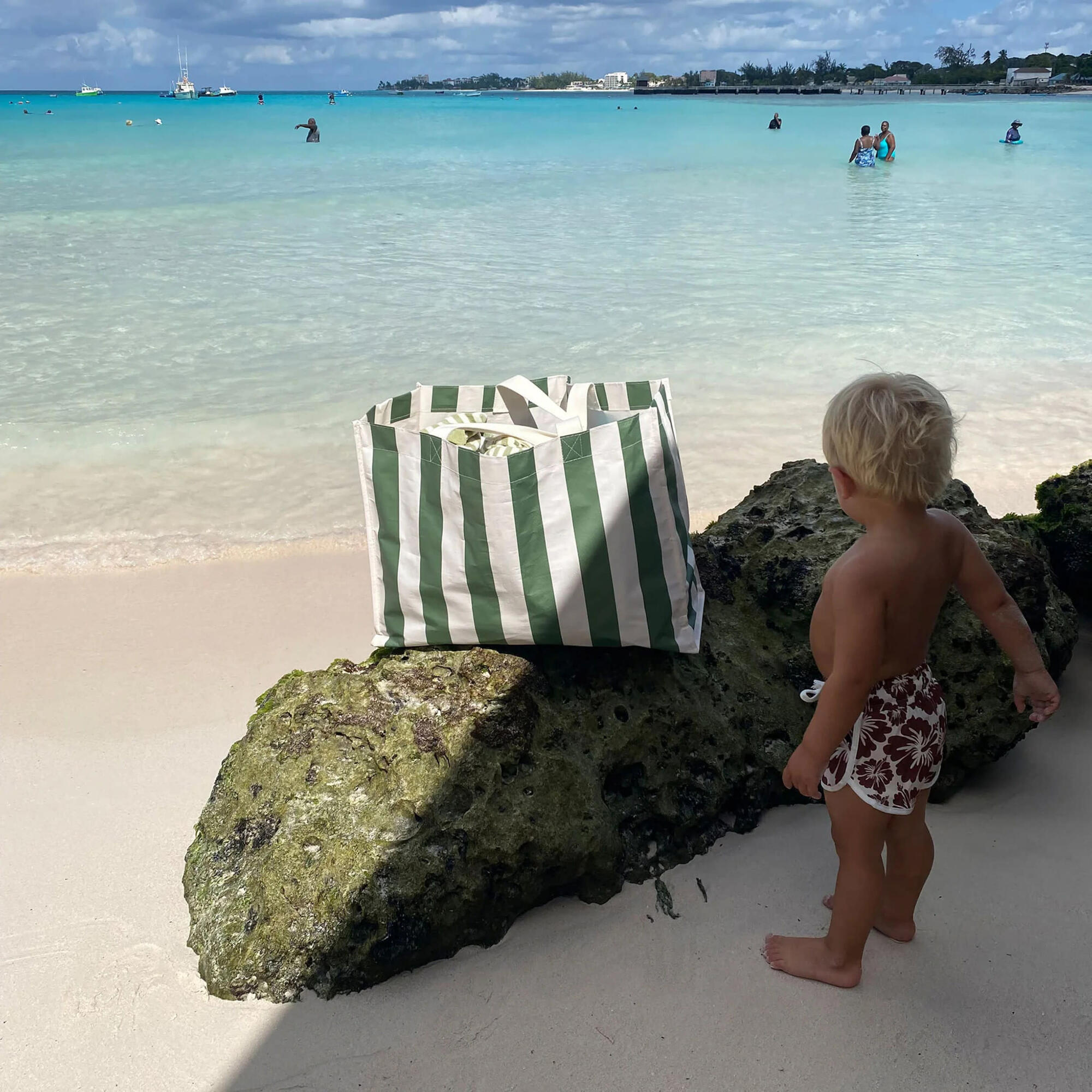 Sunnylife: Carryall Beach Bag - Vacay Olive Stripe