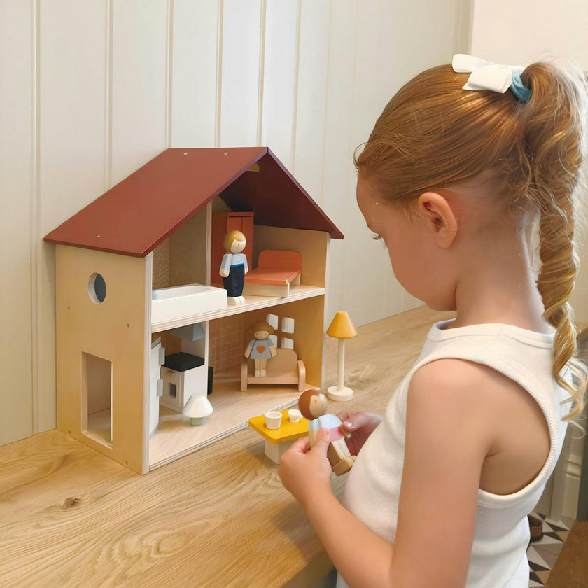 Poppets Dolls House