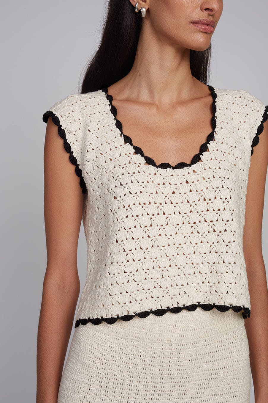 ZARIA CROCHET TOP | IVORY W/ BLACK TIPPING