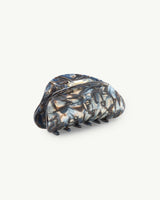 Crescent Claw in Blue Horn