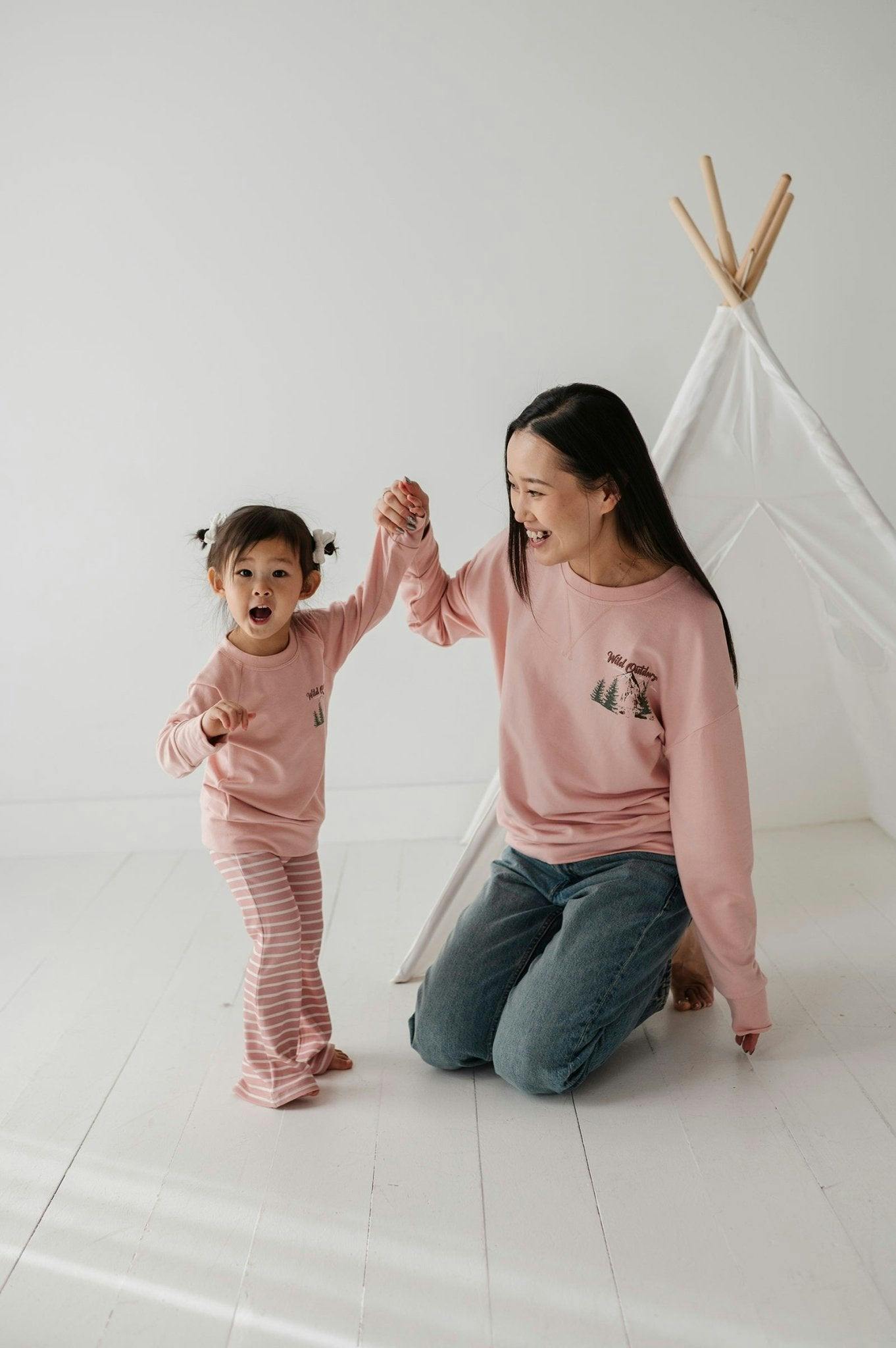 Women's Pullover Mama in Burlwood
