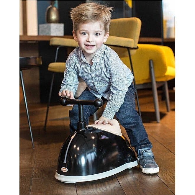 Ride-On TWISTER Black