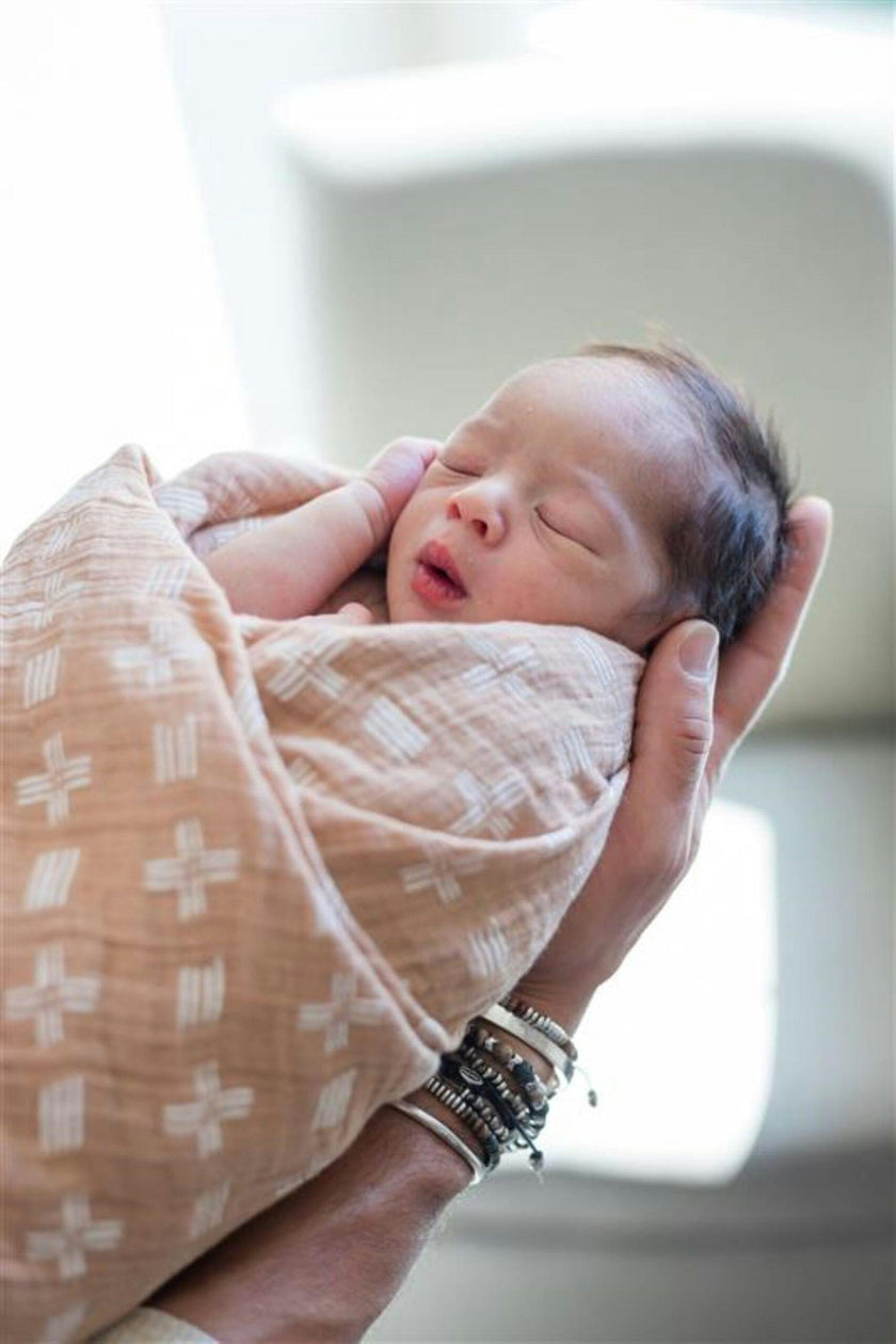 Ezra Cotton Muslin Swaddle Blanket Set (Woodland, Set of 2)