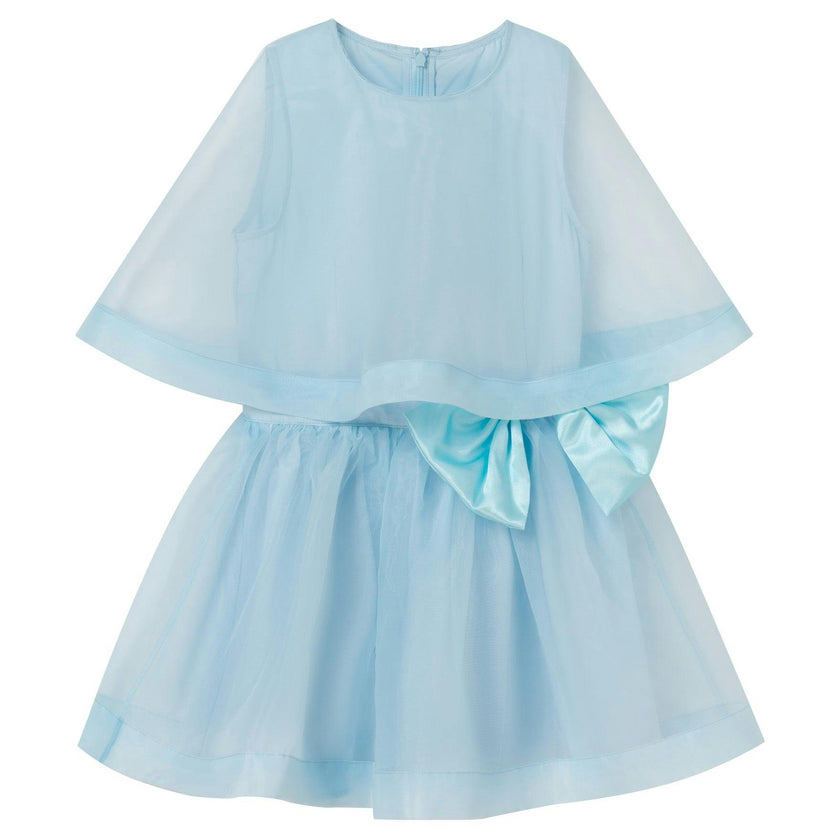Madeleine (light blue)