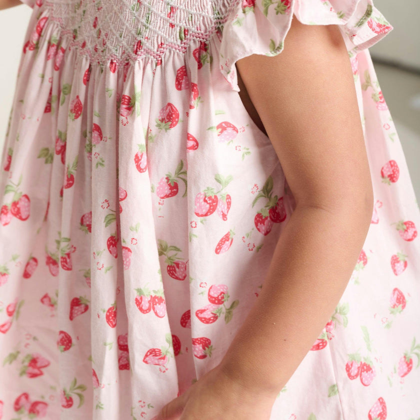 Hand-Smocked Baby Dress - Fresa